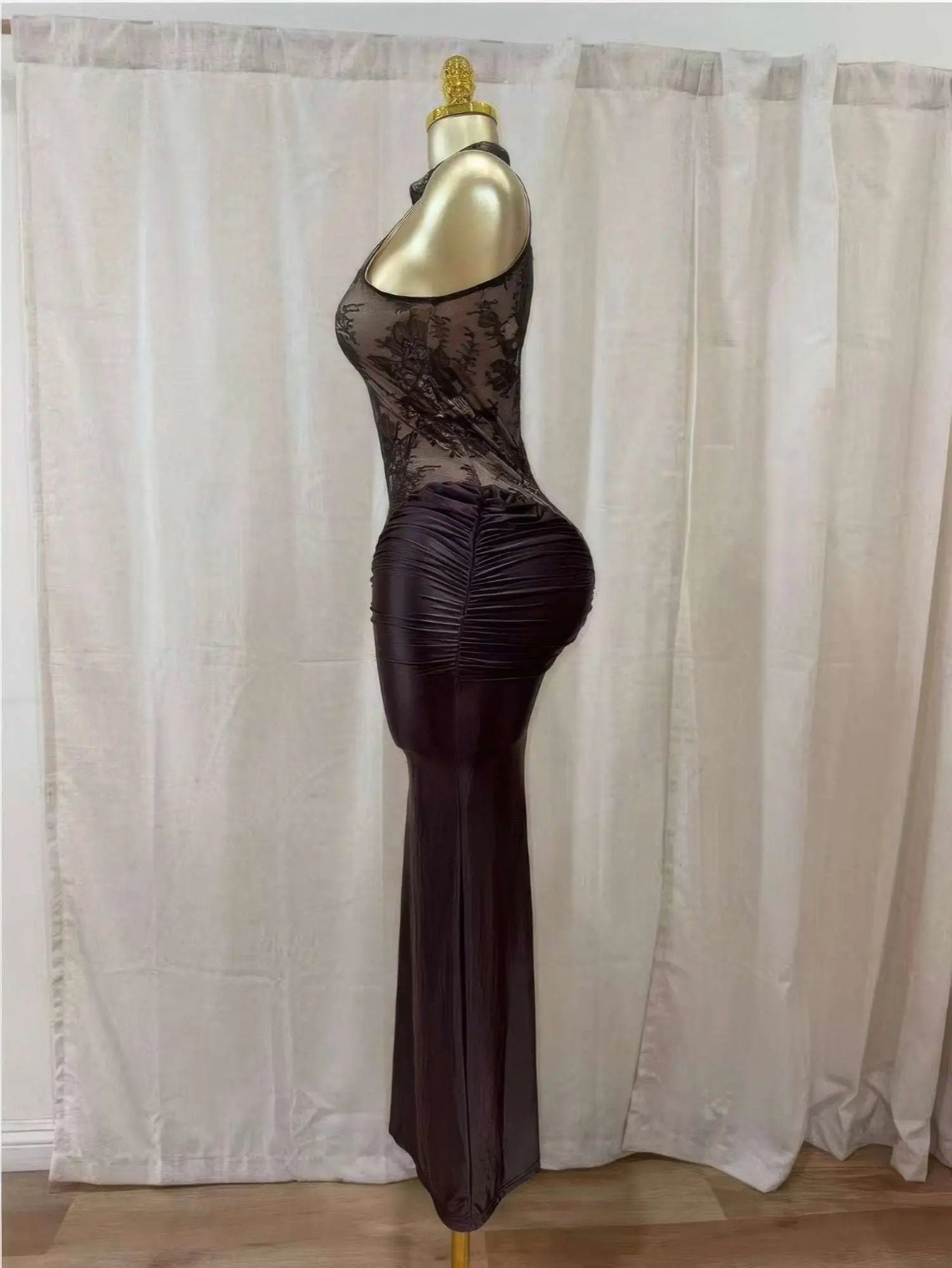 Crimson Lace Hourglass Dress - Mr Lou’s Place