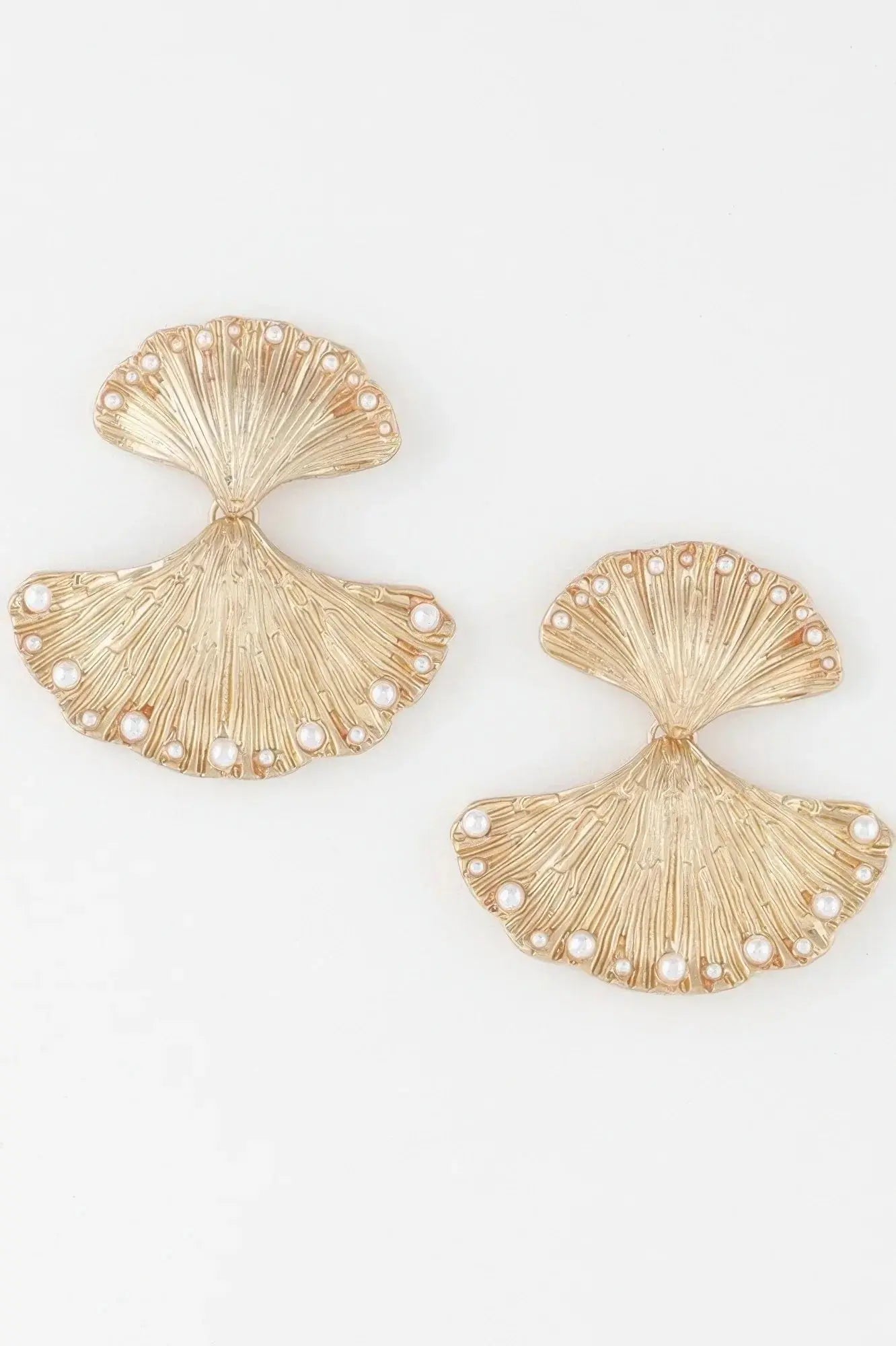 Double Pearl Clam Earrings - Mr Lou’s Place