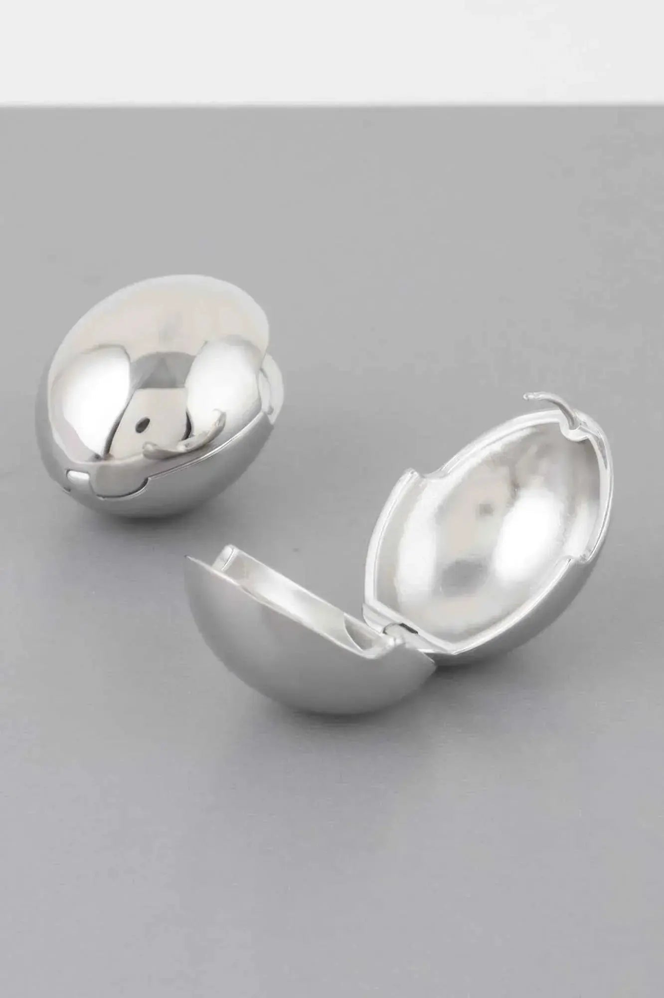 Empty Shell Clasp Earrings - Mr Lou’s Place