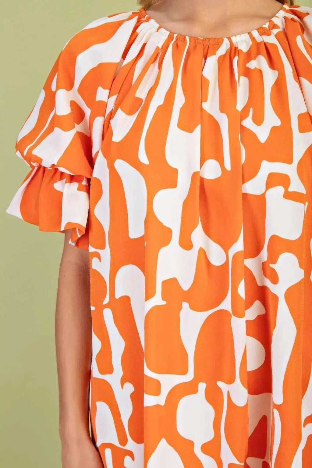 Geometric Print Loose Fit Mini Dress With Gathered Balloon Sleeves - Mr Lou’s Place