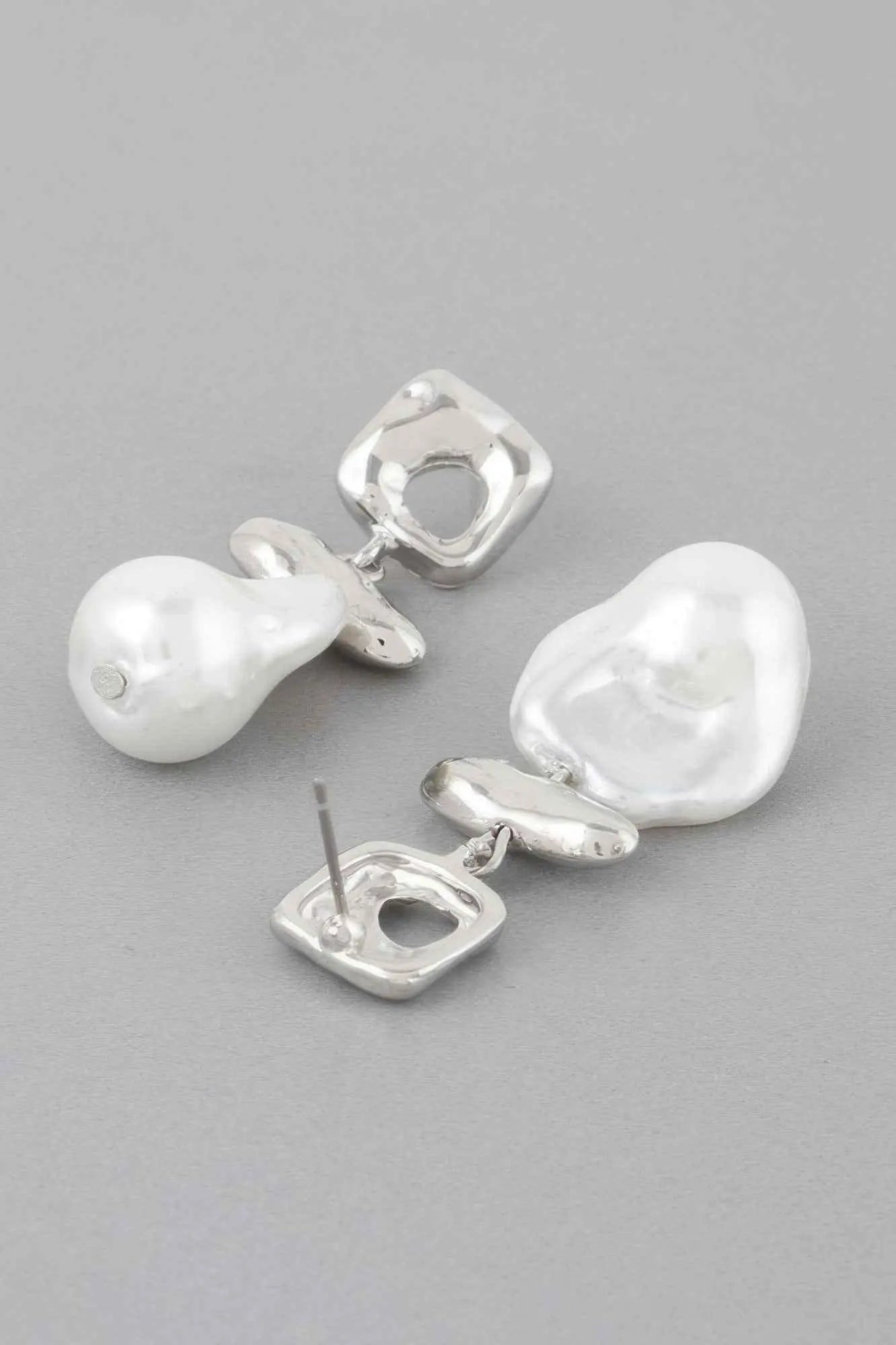 Hammered Stone Drop Earrings - Mr Lou’s Place