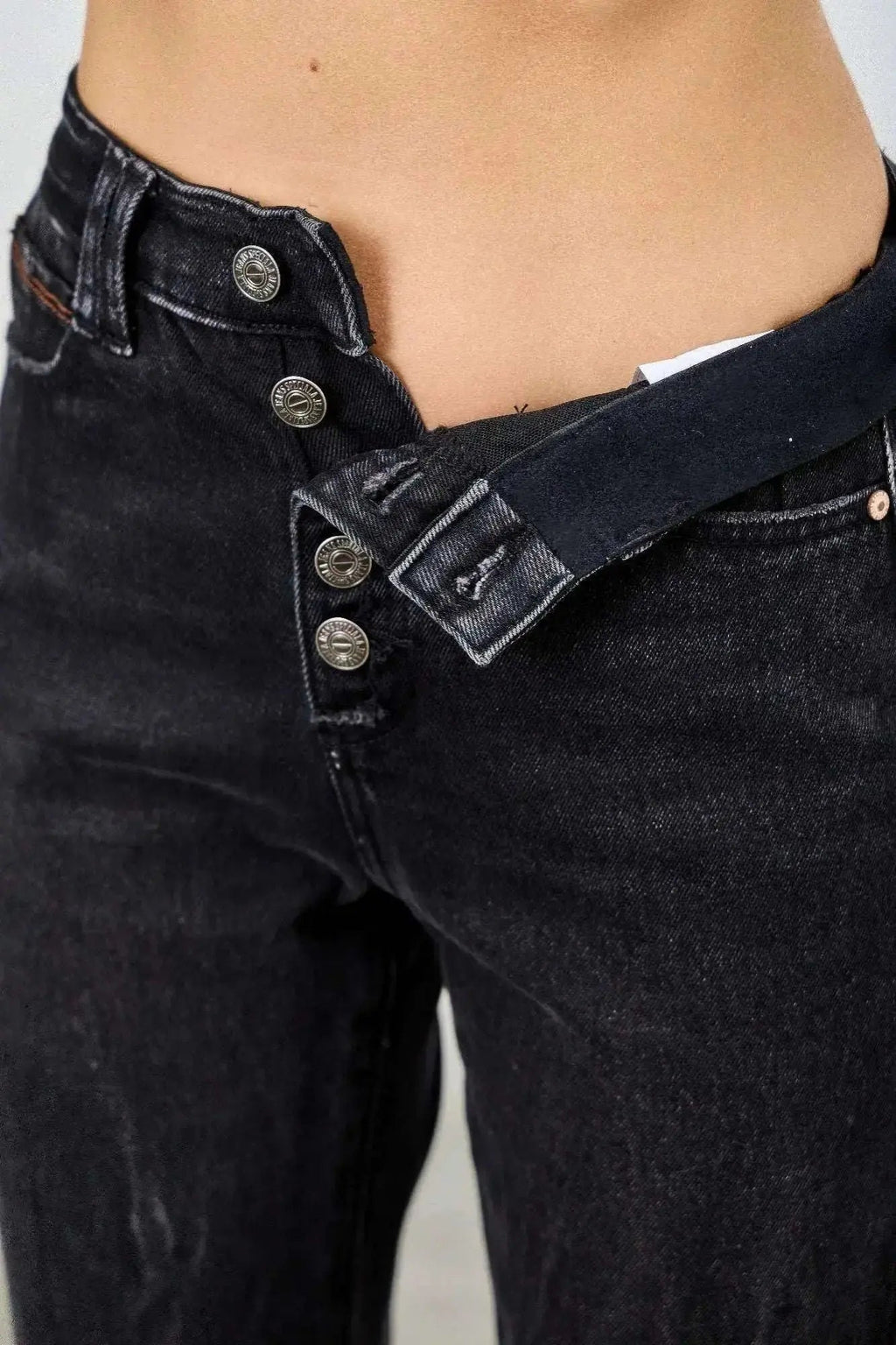 High Rise Slim Fit With Button Fly - Mr Lou’s Place