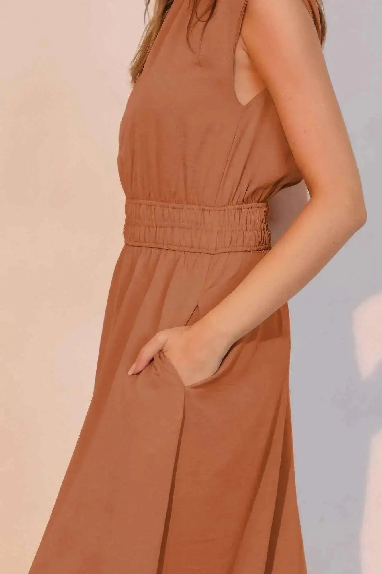 Matte Crepe Ruched Elastic Midi Dress - Mr Lou’s Place