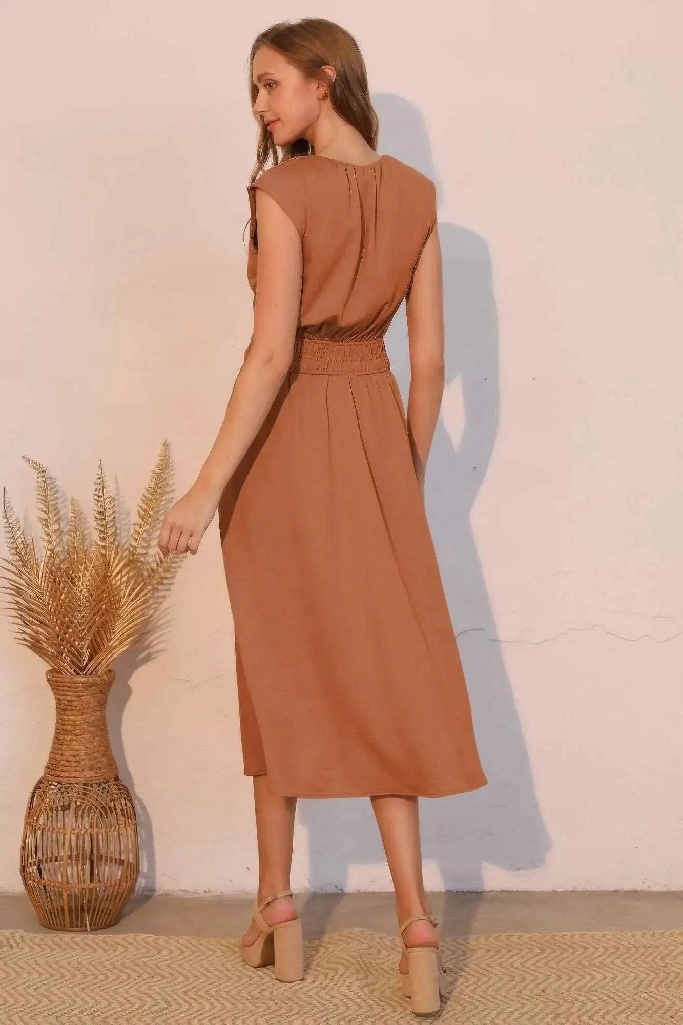 Matte Crepe Ruched Elastic Midi Dress - Mr Lou’s Place