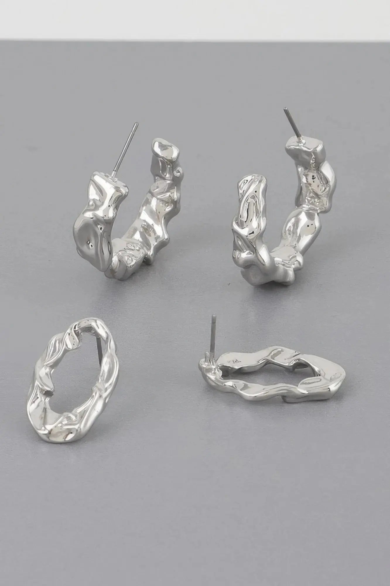 Mini Textured Latch Hoop Earrings Set - Mr Lou’s Place