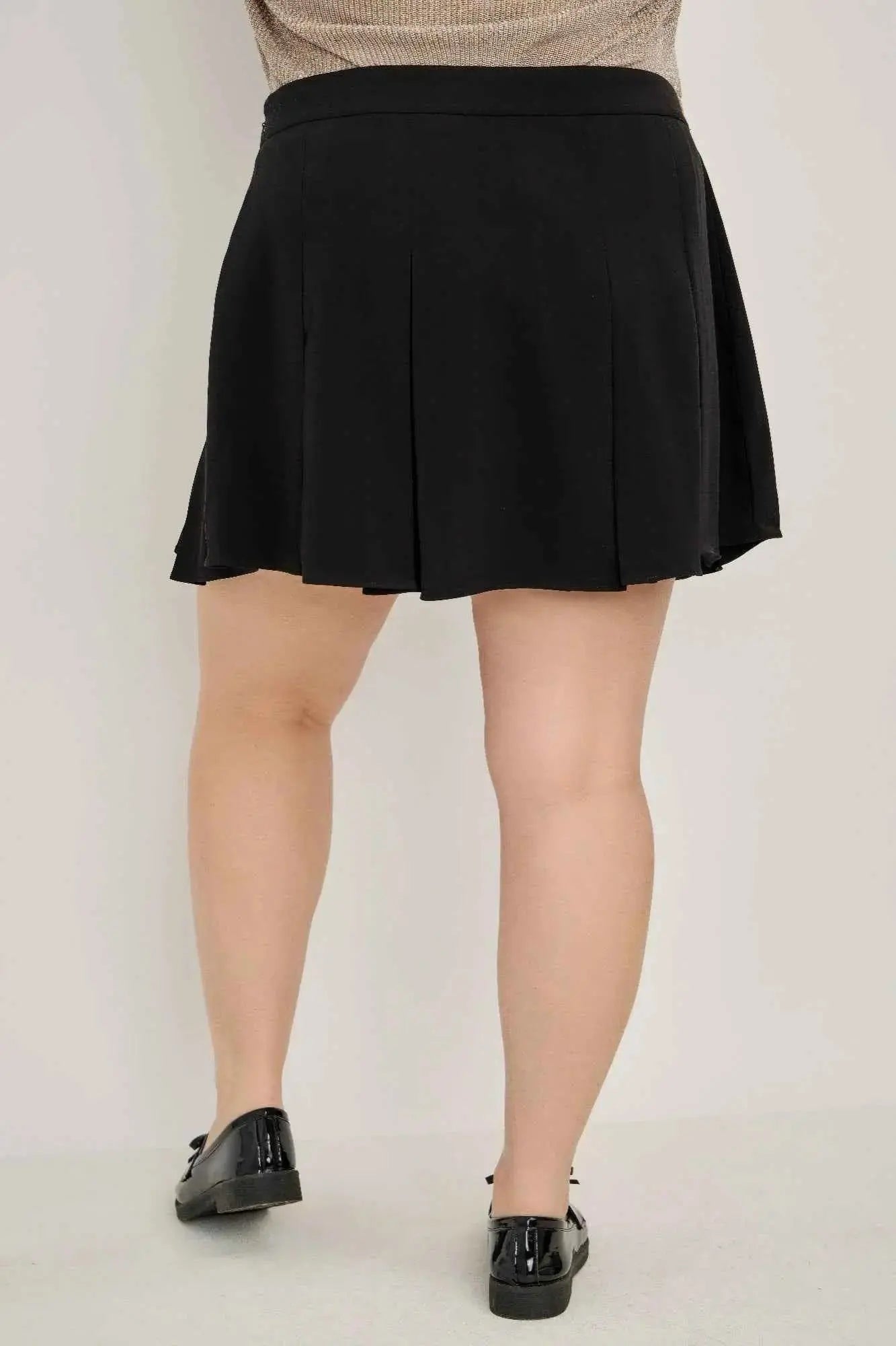 Plus Size Gold Accent Pleated Mini Skirt - Mr Lou’s Place