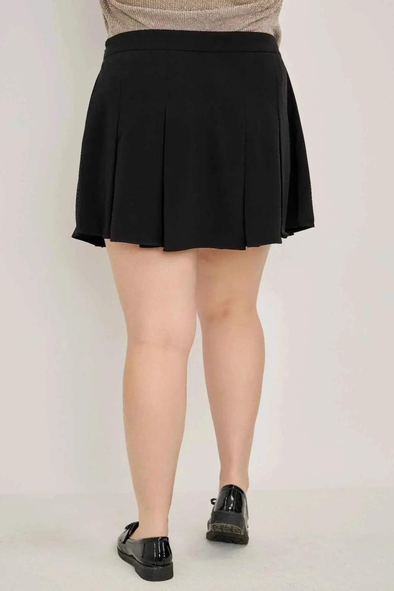 Plus Size Gold Accent Pleated Mini Skirt - Mr Lou’s Place