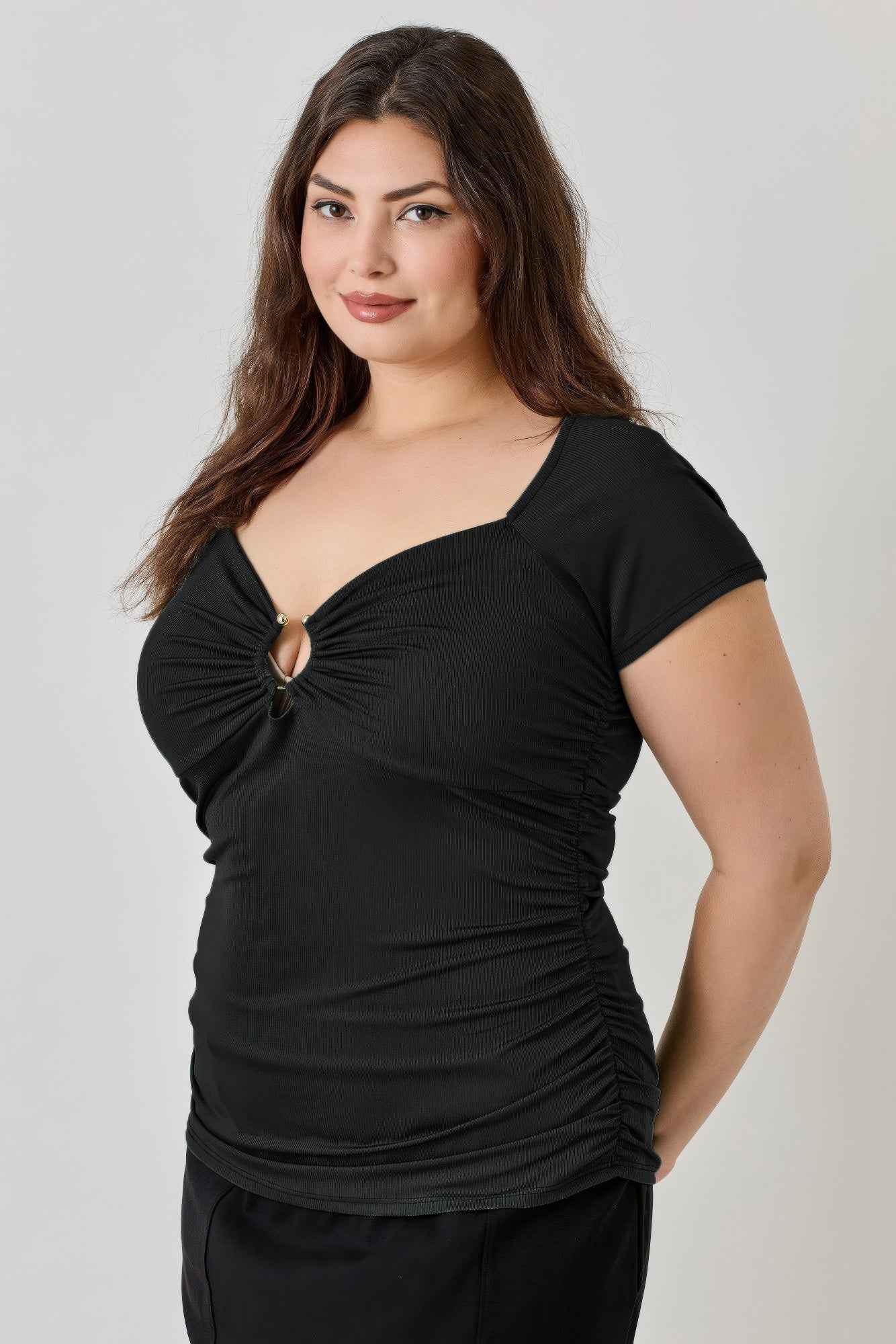 Plus Size Knit Rib Open Circle Trim Top - Mr Lou’s Place