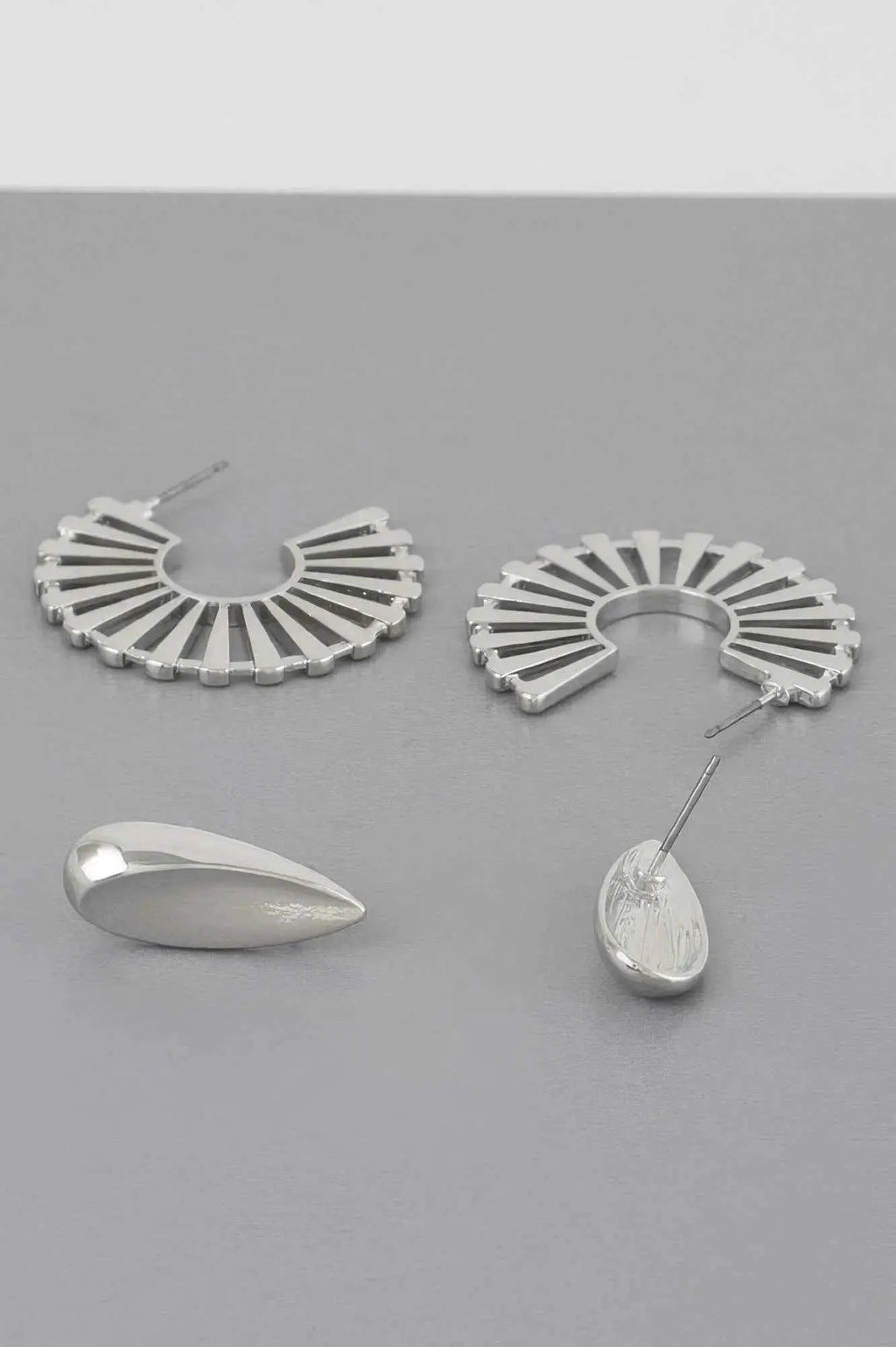 Sunray Flat Hoop Earrings Set - Mr Lou’s Place