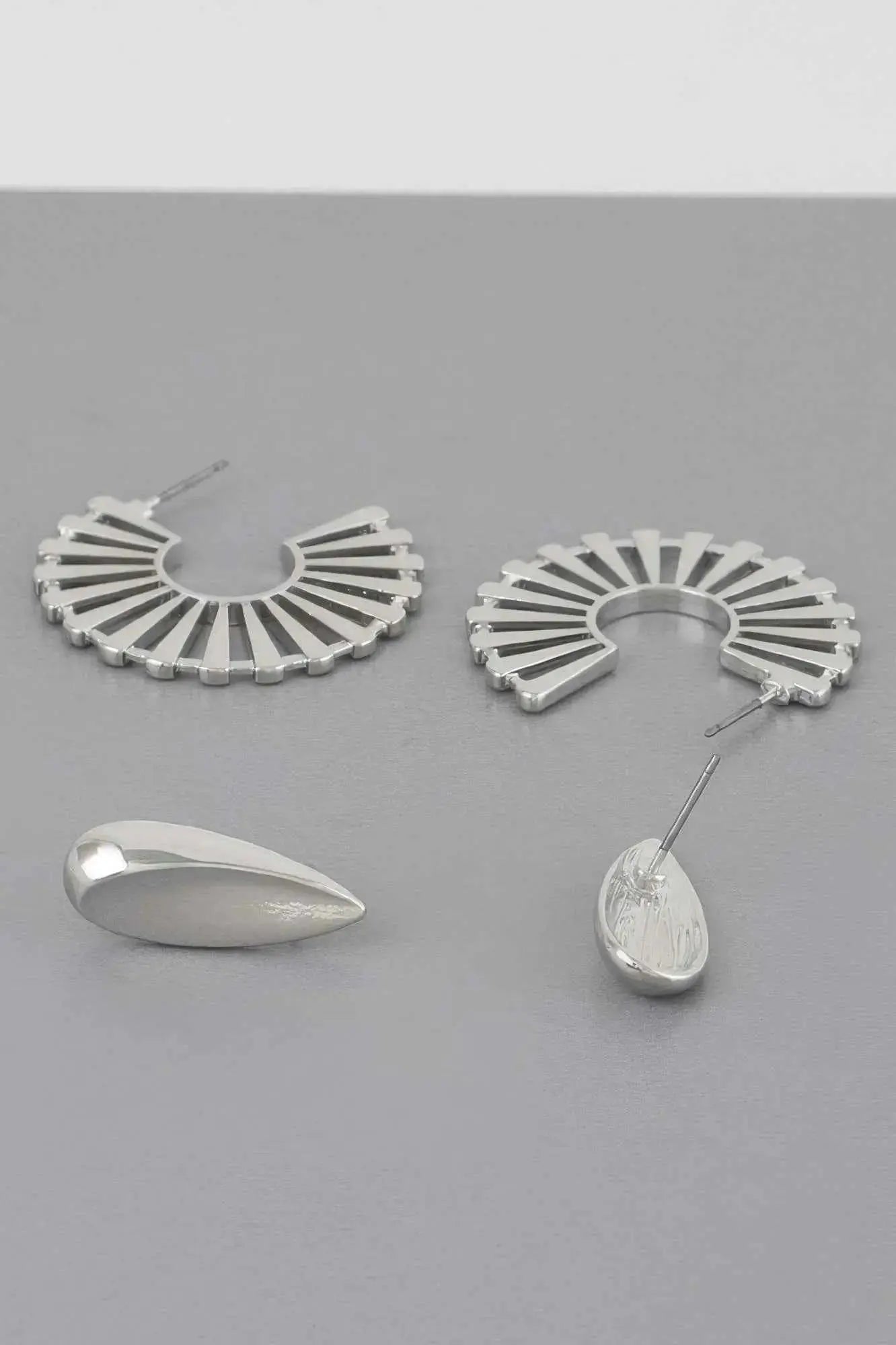 Sunray Flat Hoop Earrings Set - Mr Lou’s Place