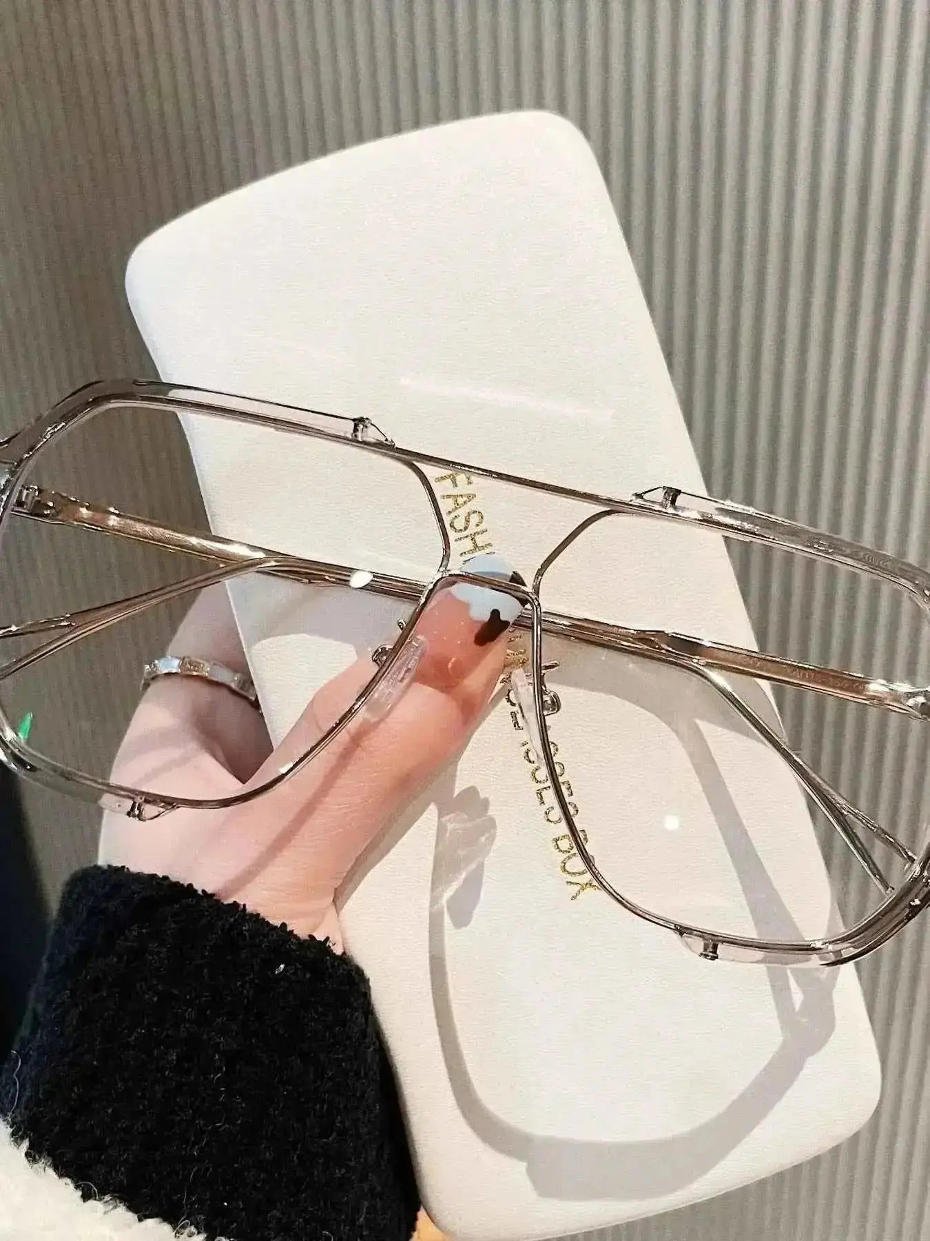 UV Protection Oversized Sunglasses - Mr Lou’s Place